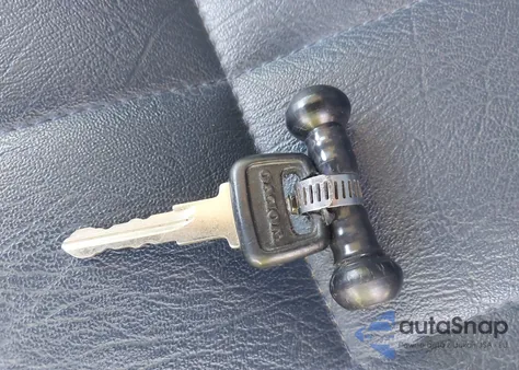 1993 Volvo 240 z USA, uszkodzony, nr VIN YV1AW8803P1949546